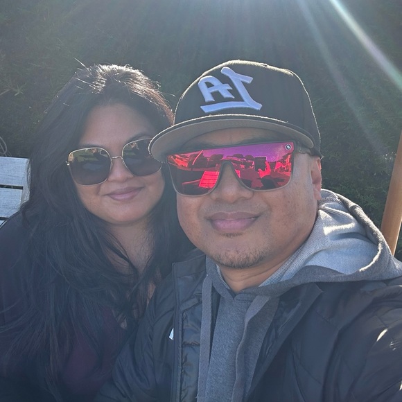 Meet your Posher, Michelle aka Mimi - Picture 4 of 5